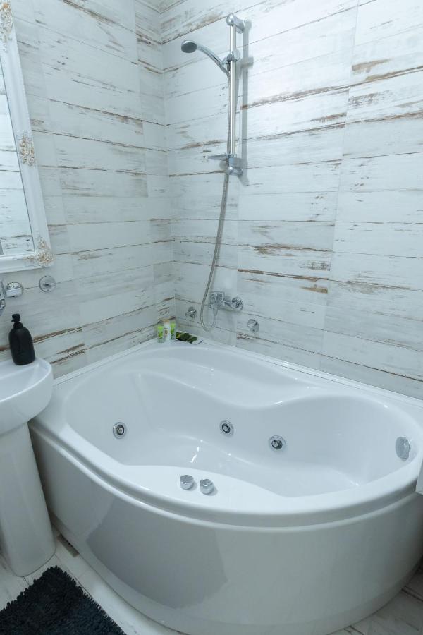 Heart Of Zemun Apartment Belgrade Exterior photo
